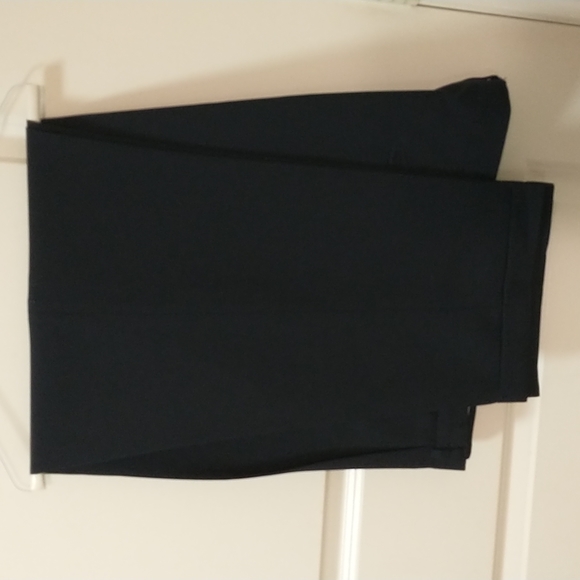 Slates by Dockers Men's Black Pleated Pants - Picture 3 of 5